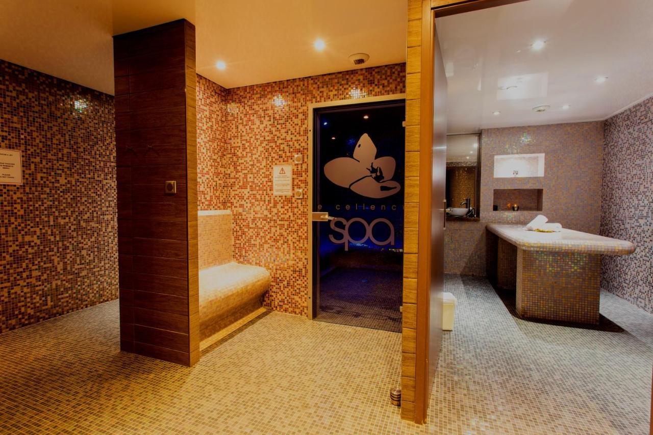 Ax Hôtel Spa&Restaurant Chorges Exterior foto